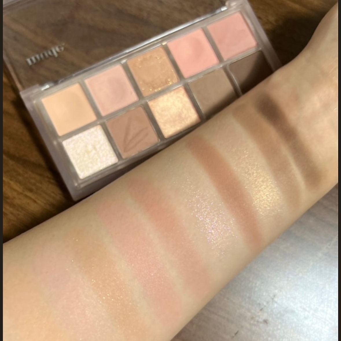 봄웜라 아이팔레트 장만할려고하는데