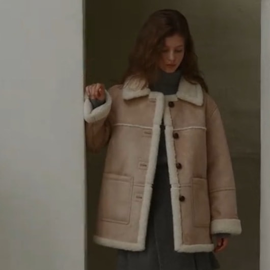 무스탕..하나 장만하려고 하는데 골라주라