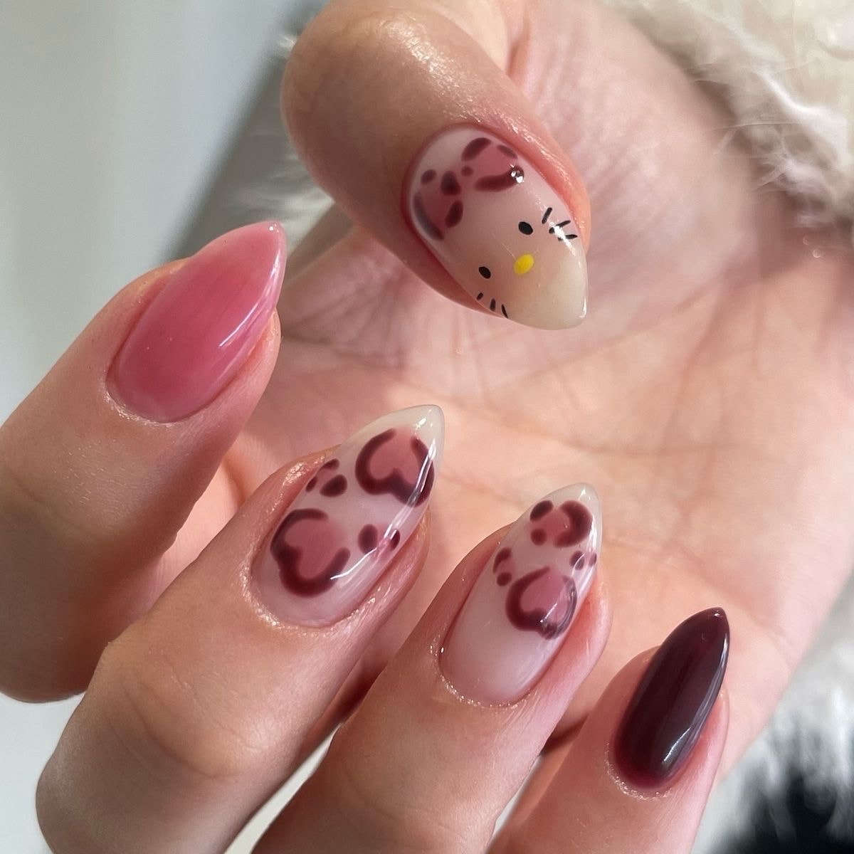 네일 디자인 골라주라!