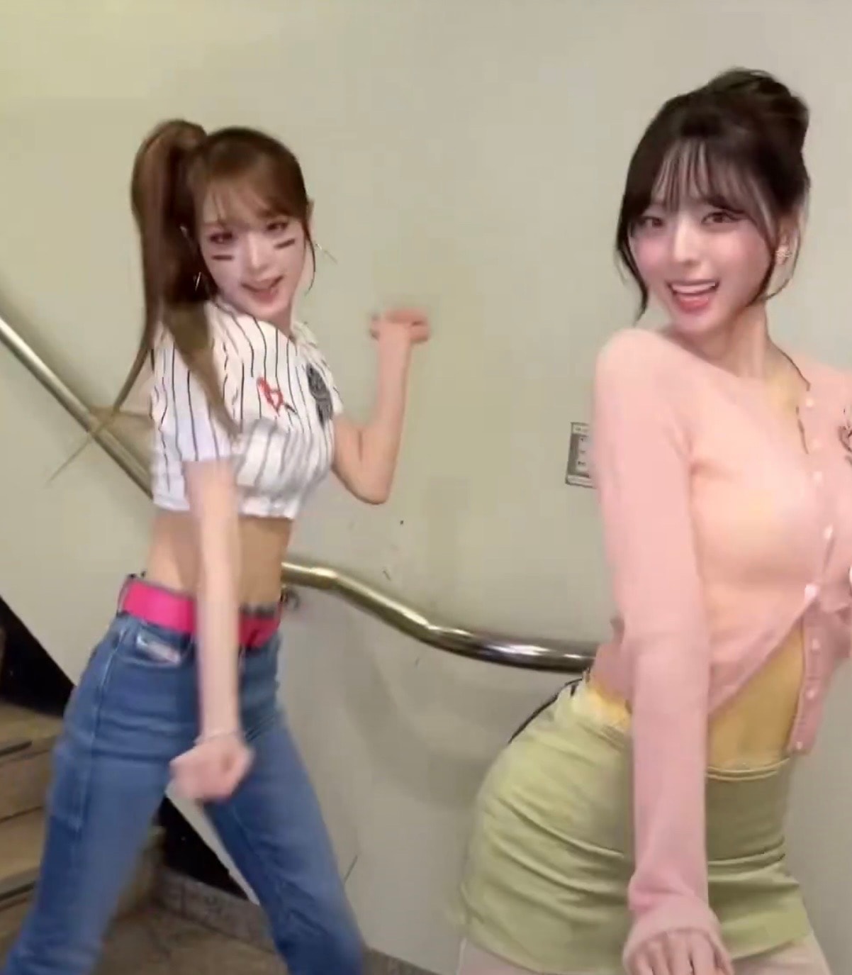 있지 유나 골반 이게 가능한가..