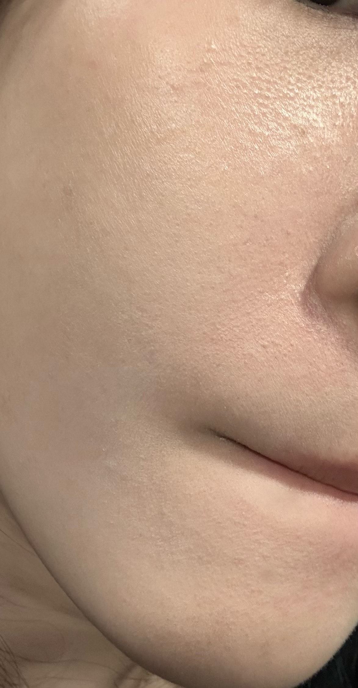 이렇게 화장 벗겨지는건 어떻게해야돼? 요철도 넘 심해