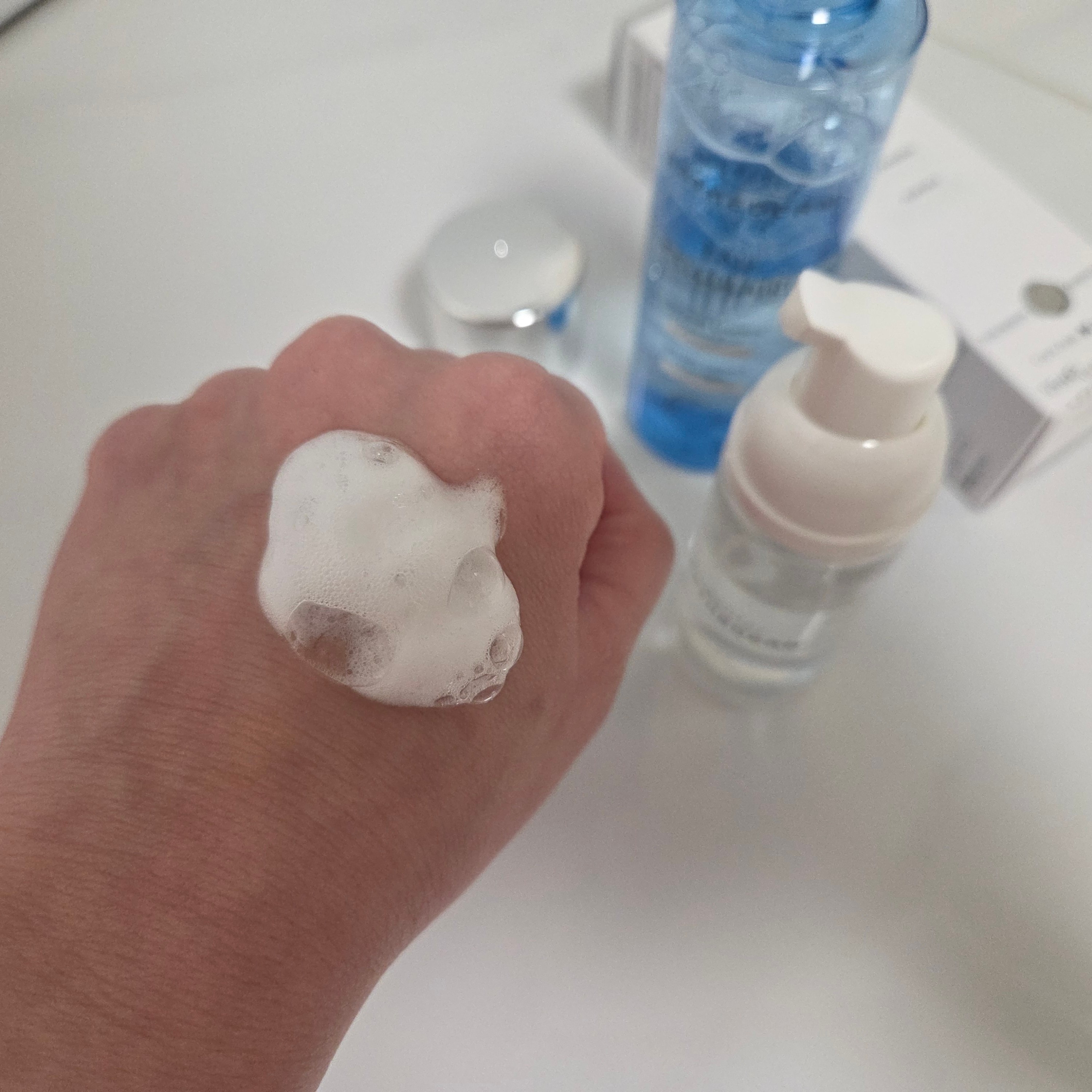 셀룰러워터 에센스 버블용기에 넣어서 써봄