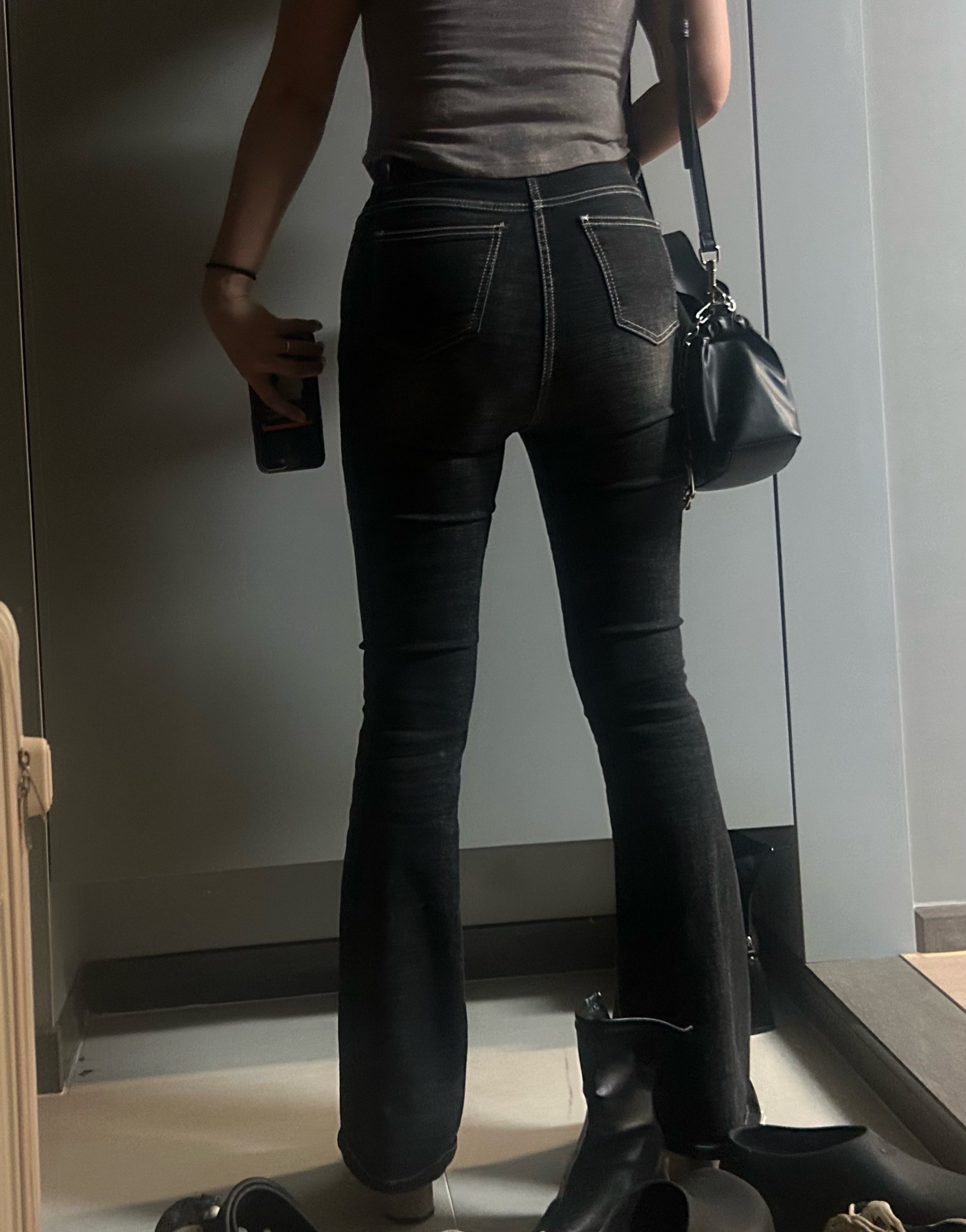 여름오기전에 허벅지 썰어버림