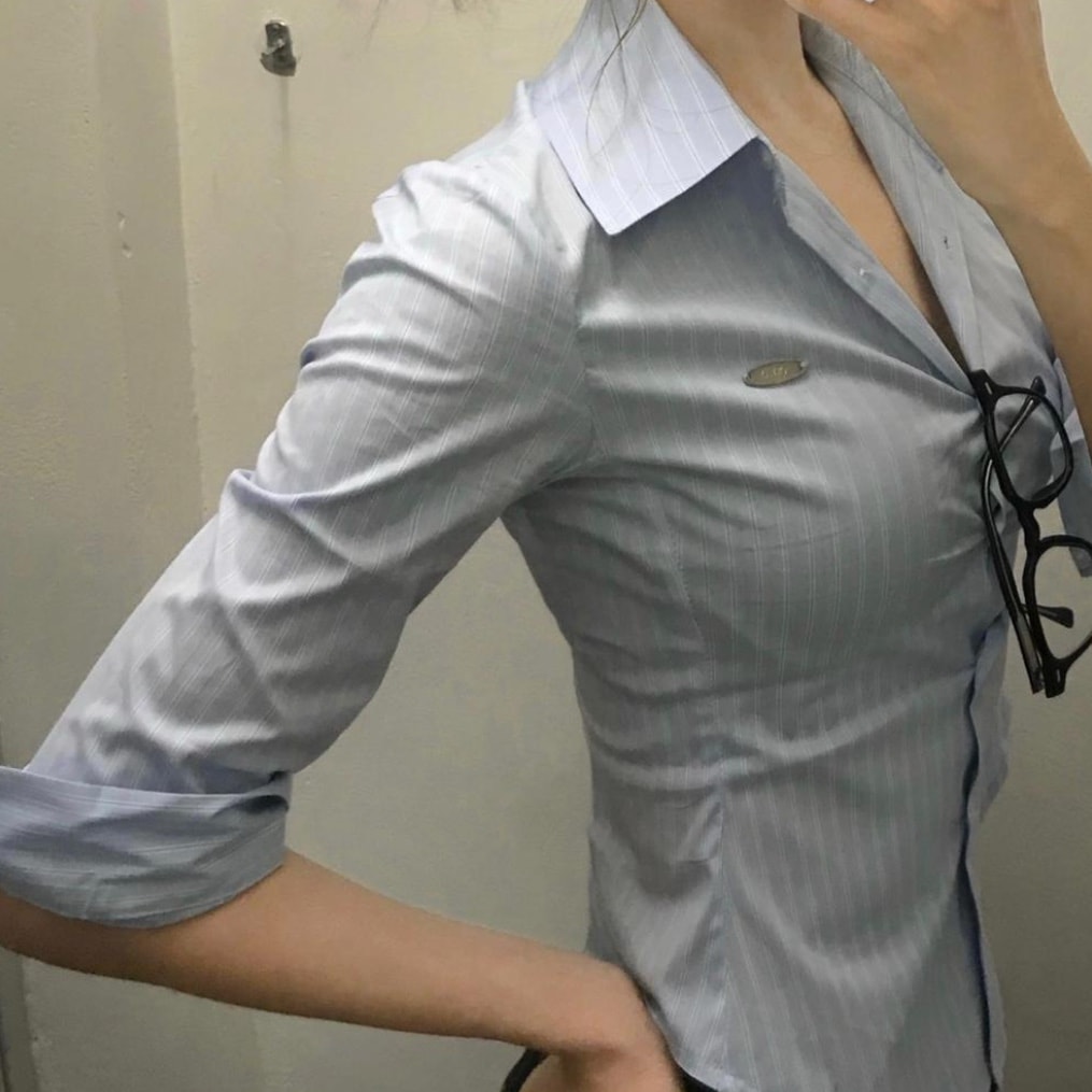 옷 뭐 살까 )사진은 모델 착샷