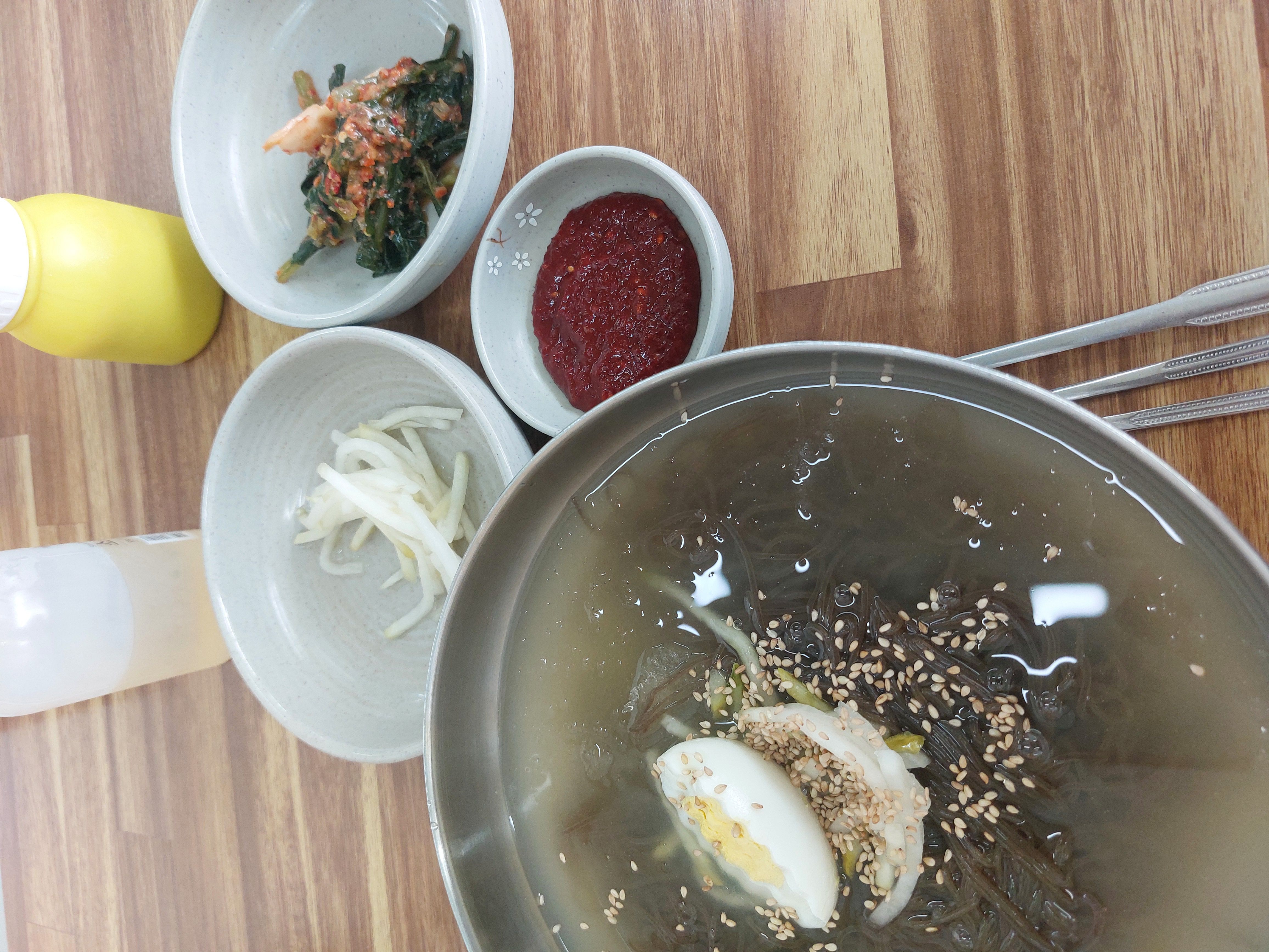 남동생 자취방 상태(사진 보고 구역질 올라옴 주의)