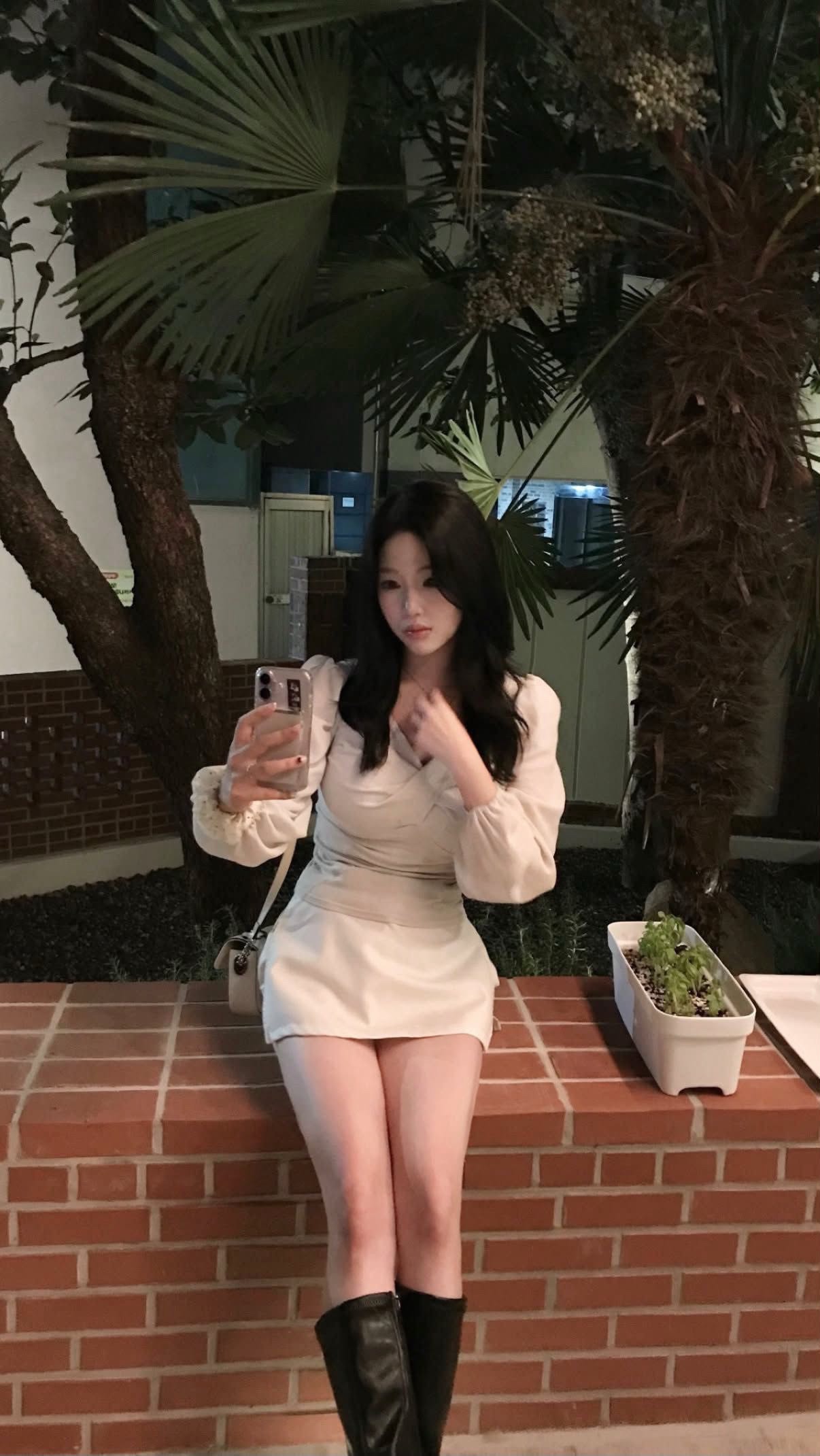 스토리 올릴 건데 봐줄 ㅅㄹ