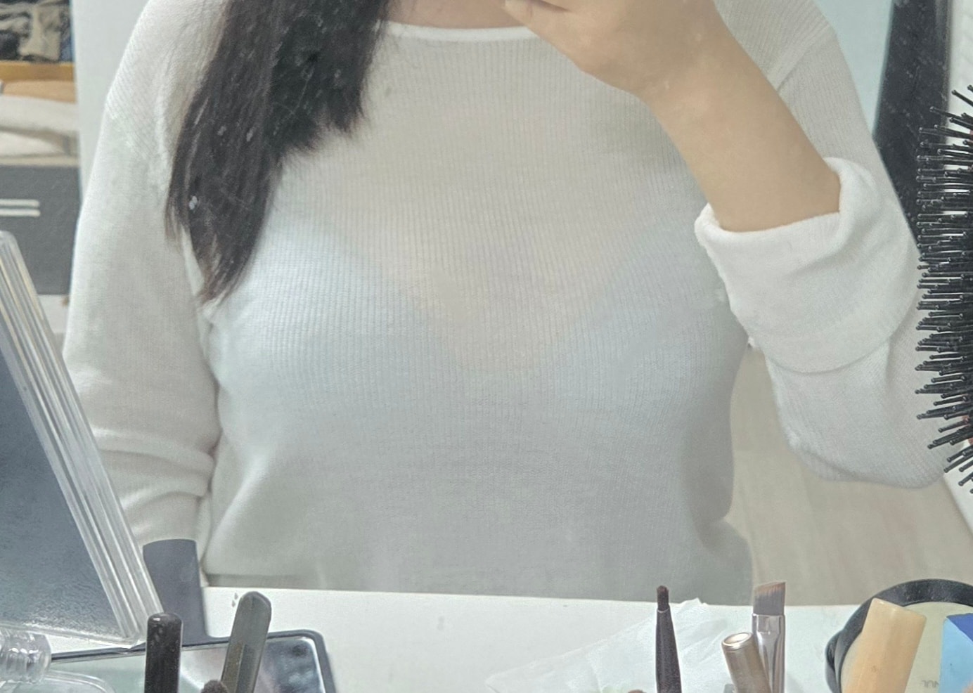 흰색안에 하늘속옷