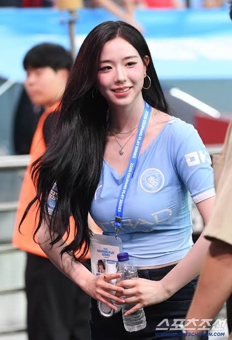 이런 몸매가 수술 없이 가능한가