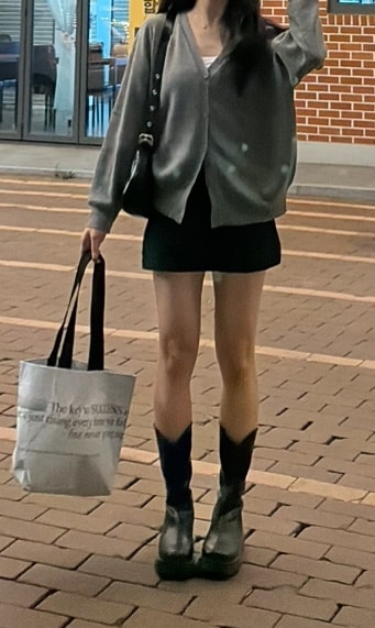 나 다리보면 어때?!?