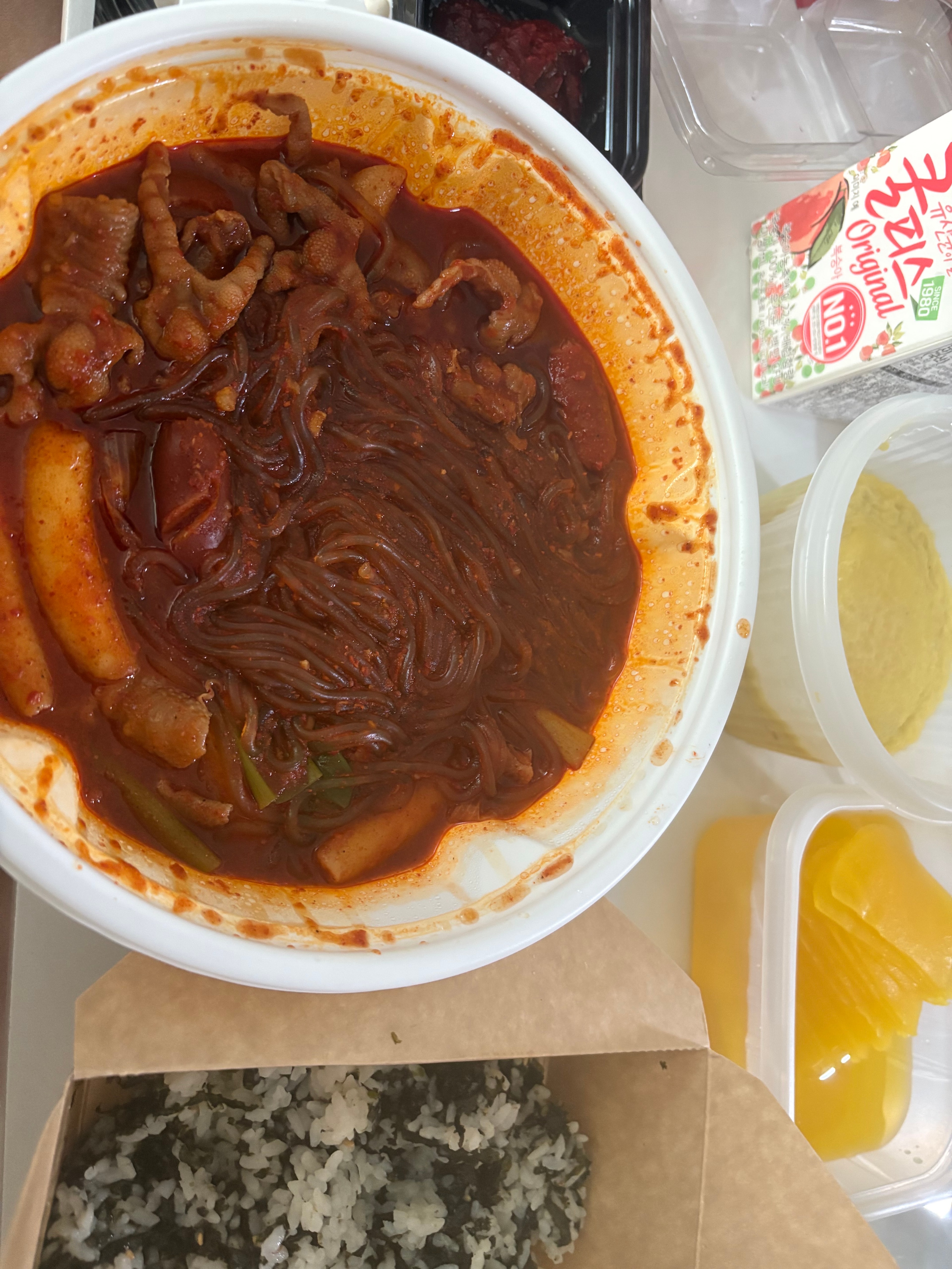 엽떡 신메뉴 닭발 먹어본 후기